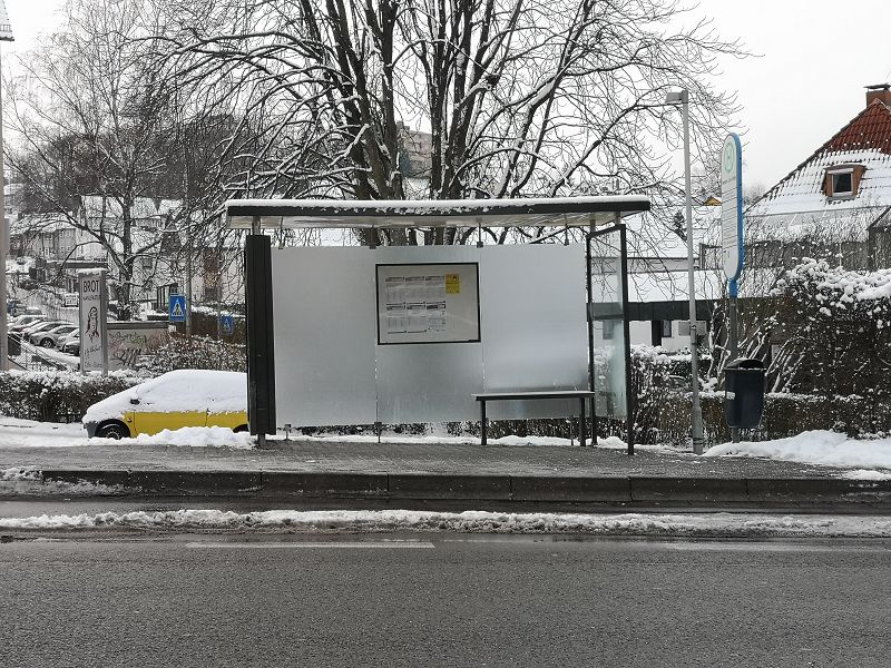 Bushaltestelle Hermann-Löns-Str.