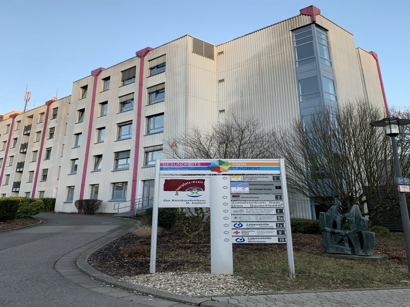 Dieses Foto zeigt das Kreiskrankenhaus in St. Ingbert.